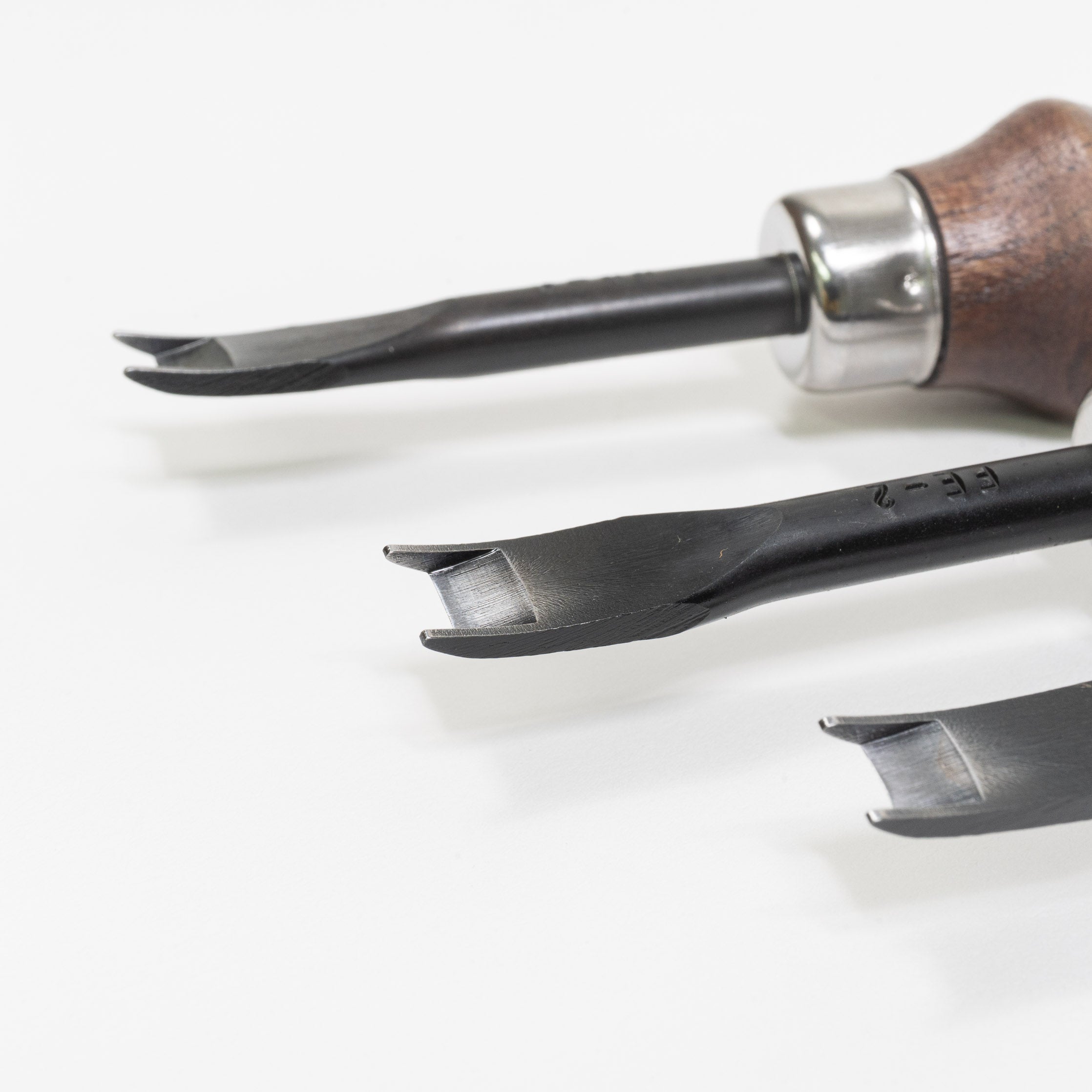 French Edger close up