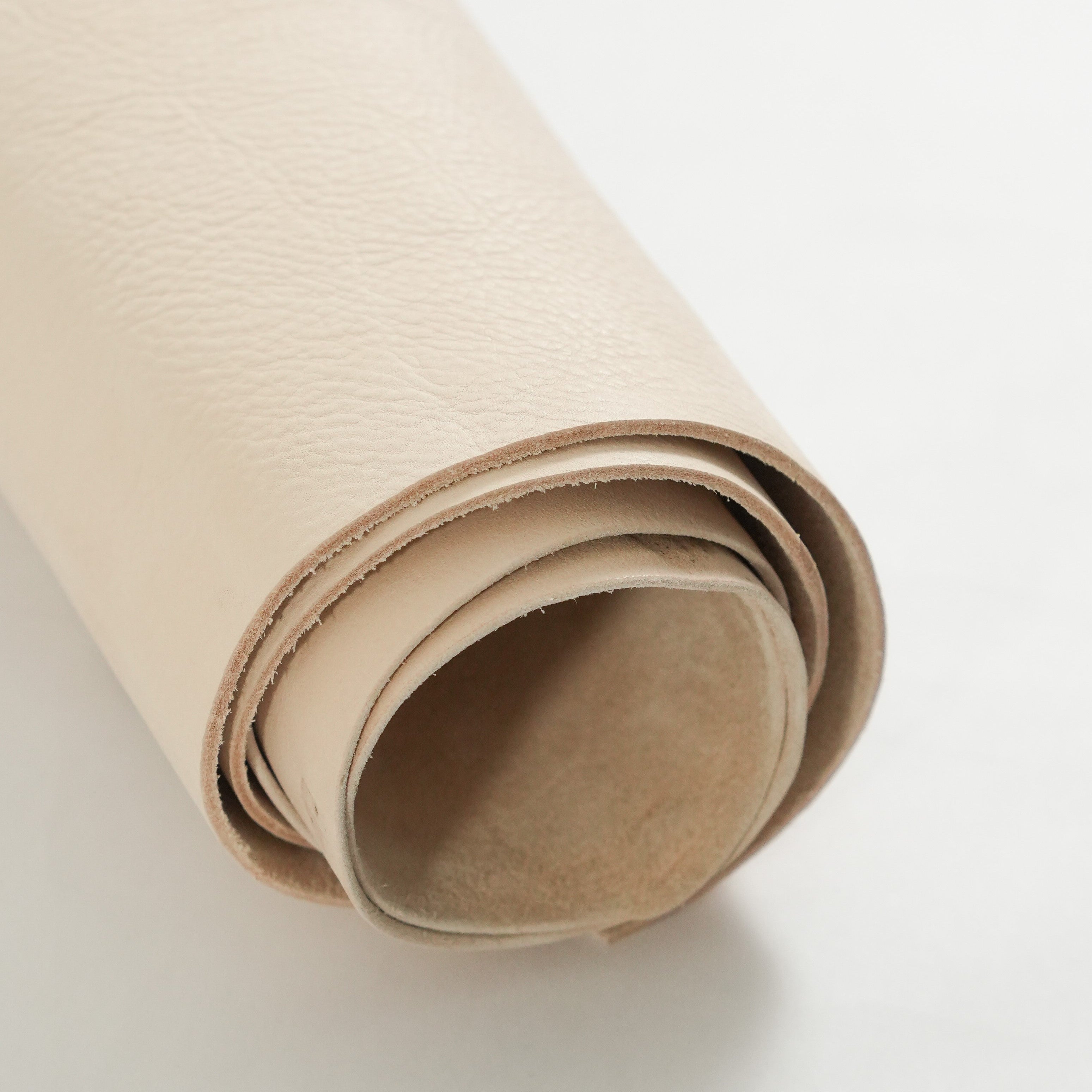 Milled natural vegetable tanned leather sheet