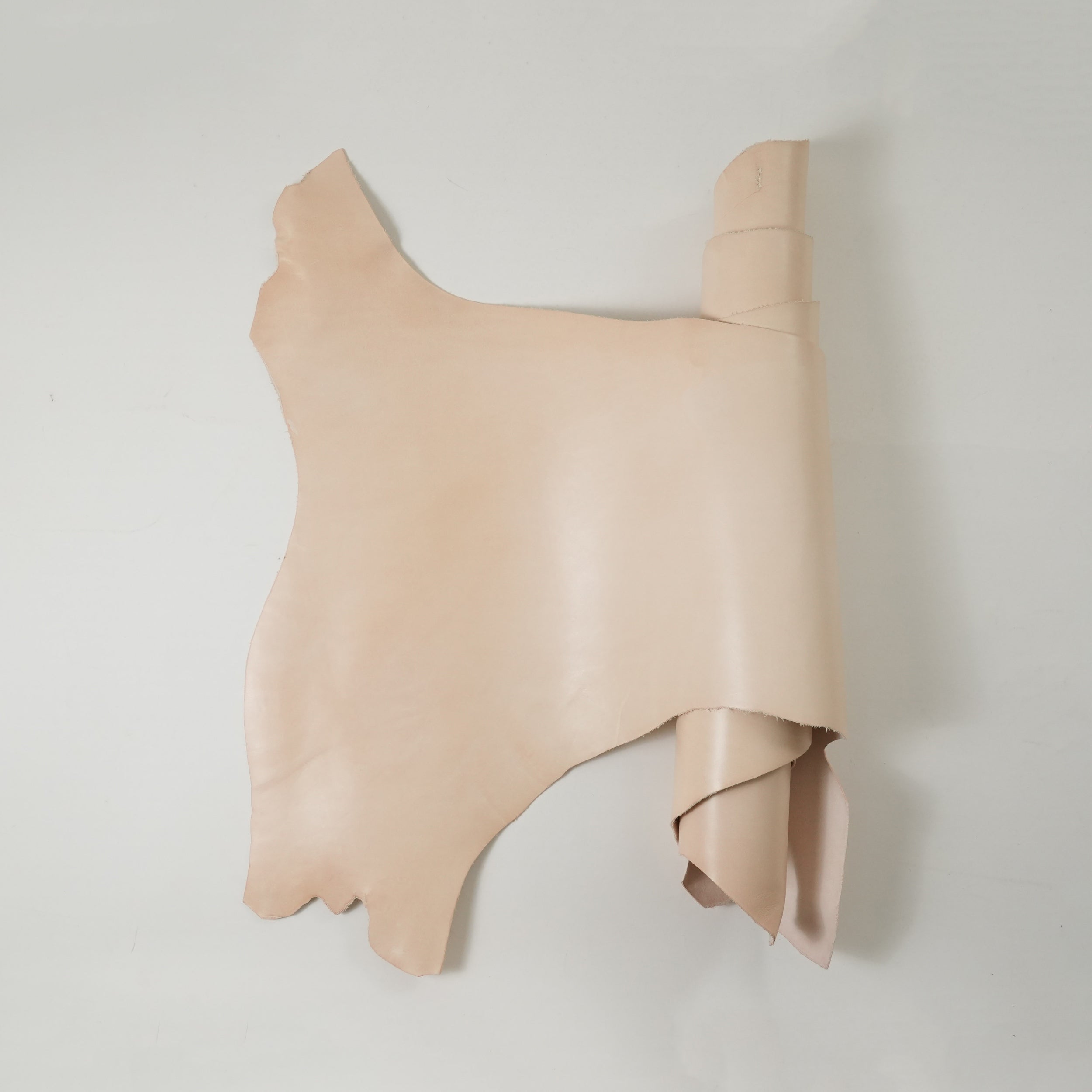 Italian Veg Tan Vachetta Leather - Belly, Natural Color