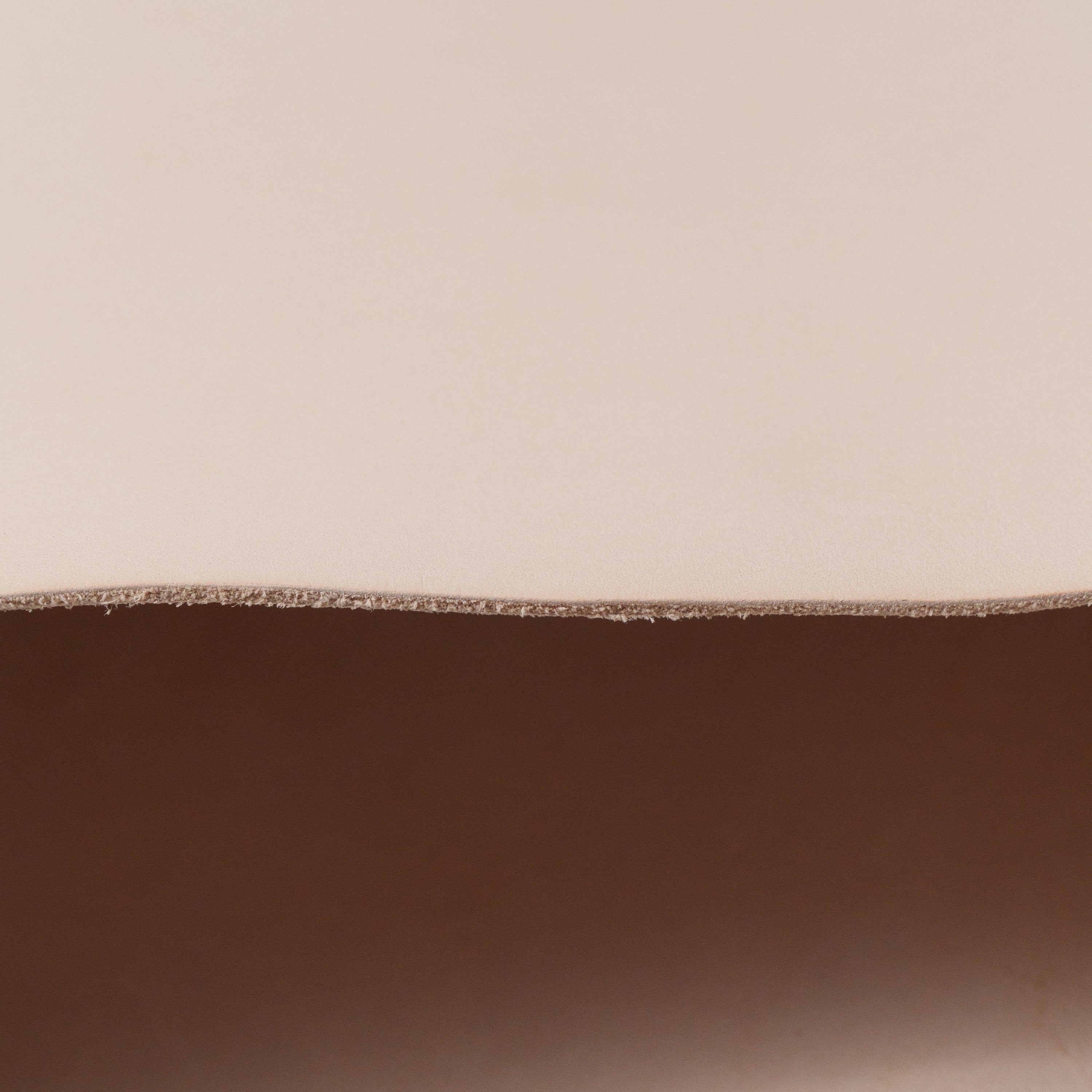 Italian Veg Tan Leather Panel edge close up