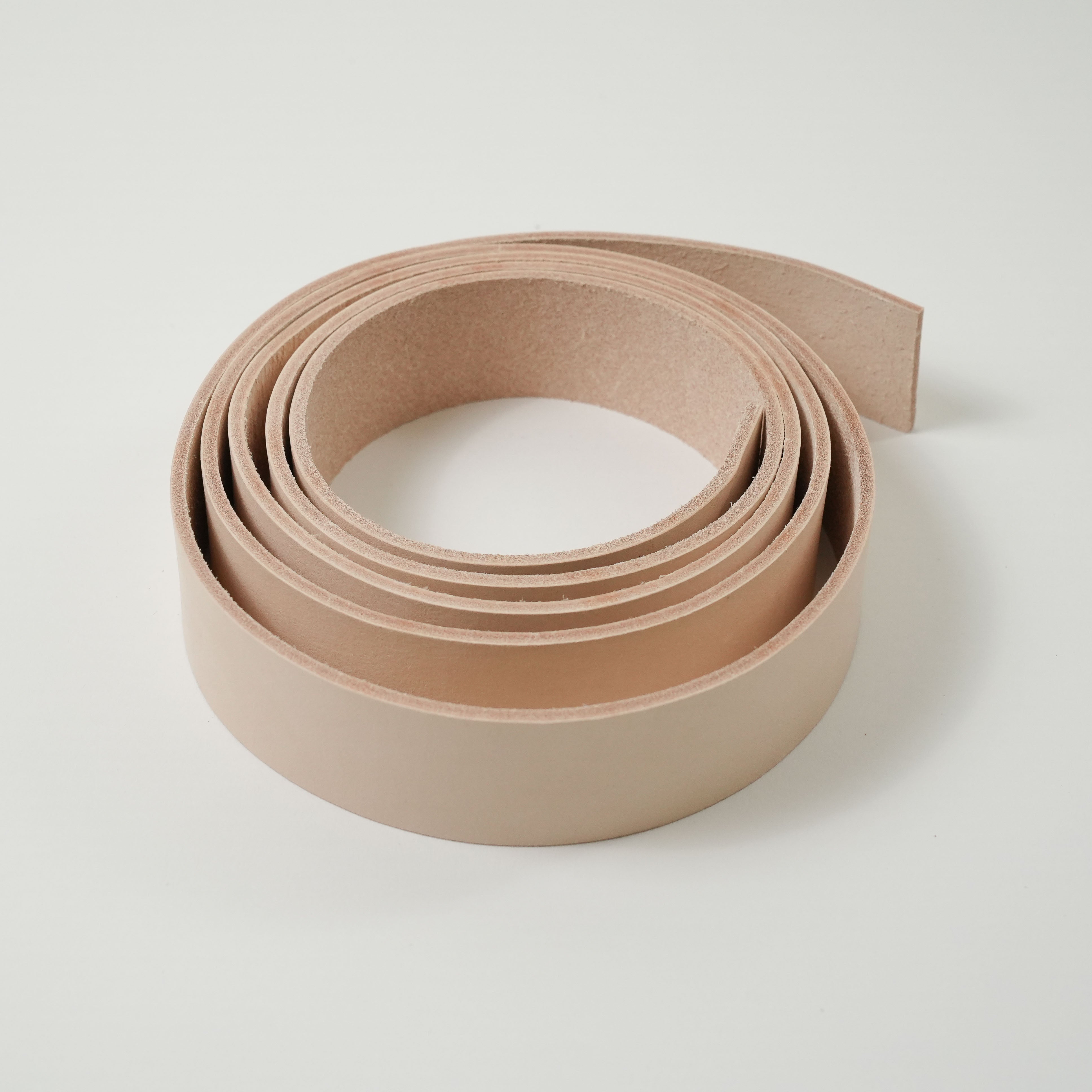 natural veg tan leather strip roll side view 8-9-oz
