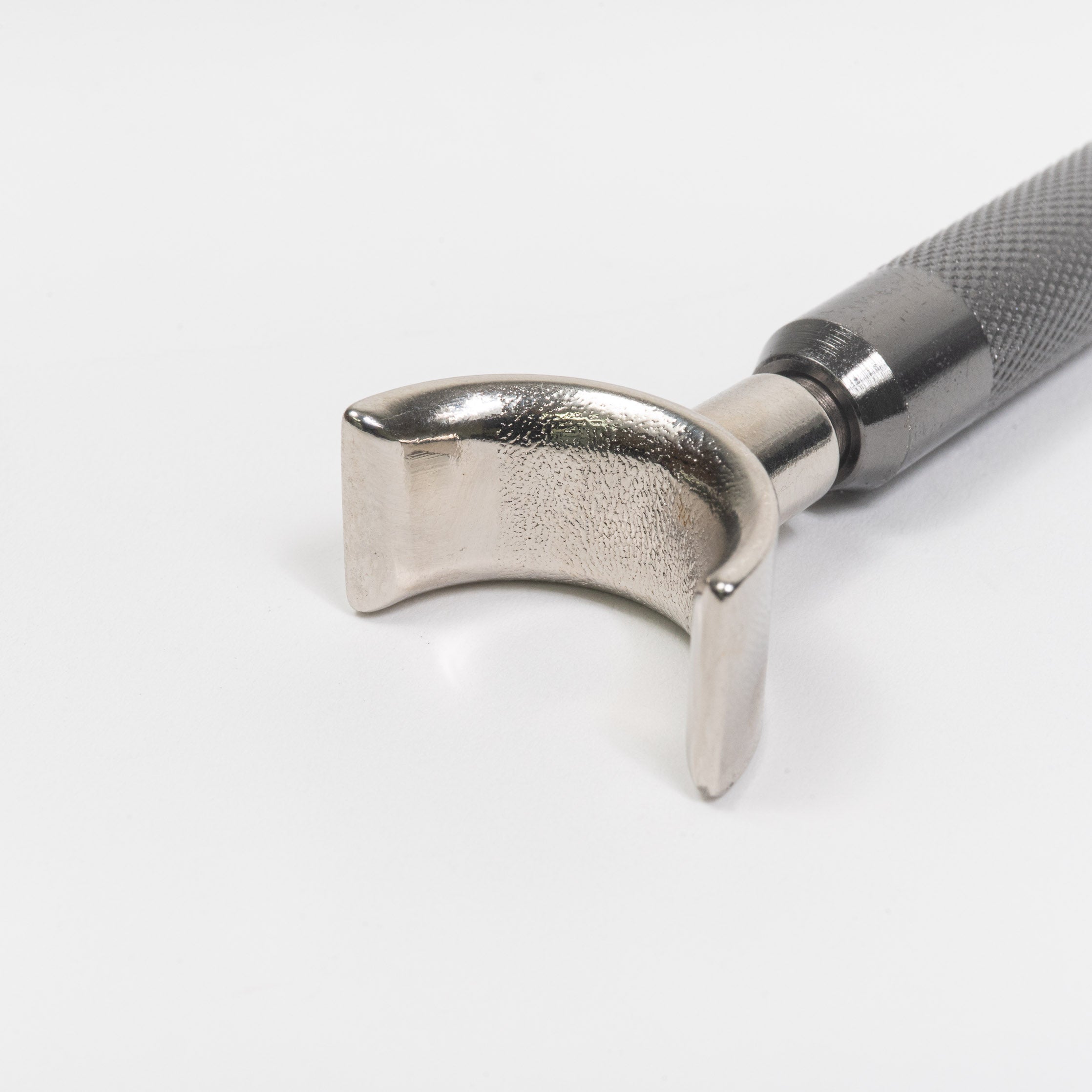 Pro Adjustable Swivel Knife close up