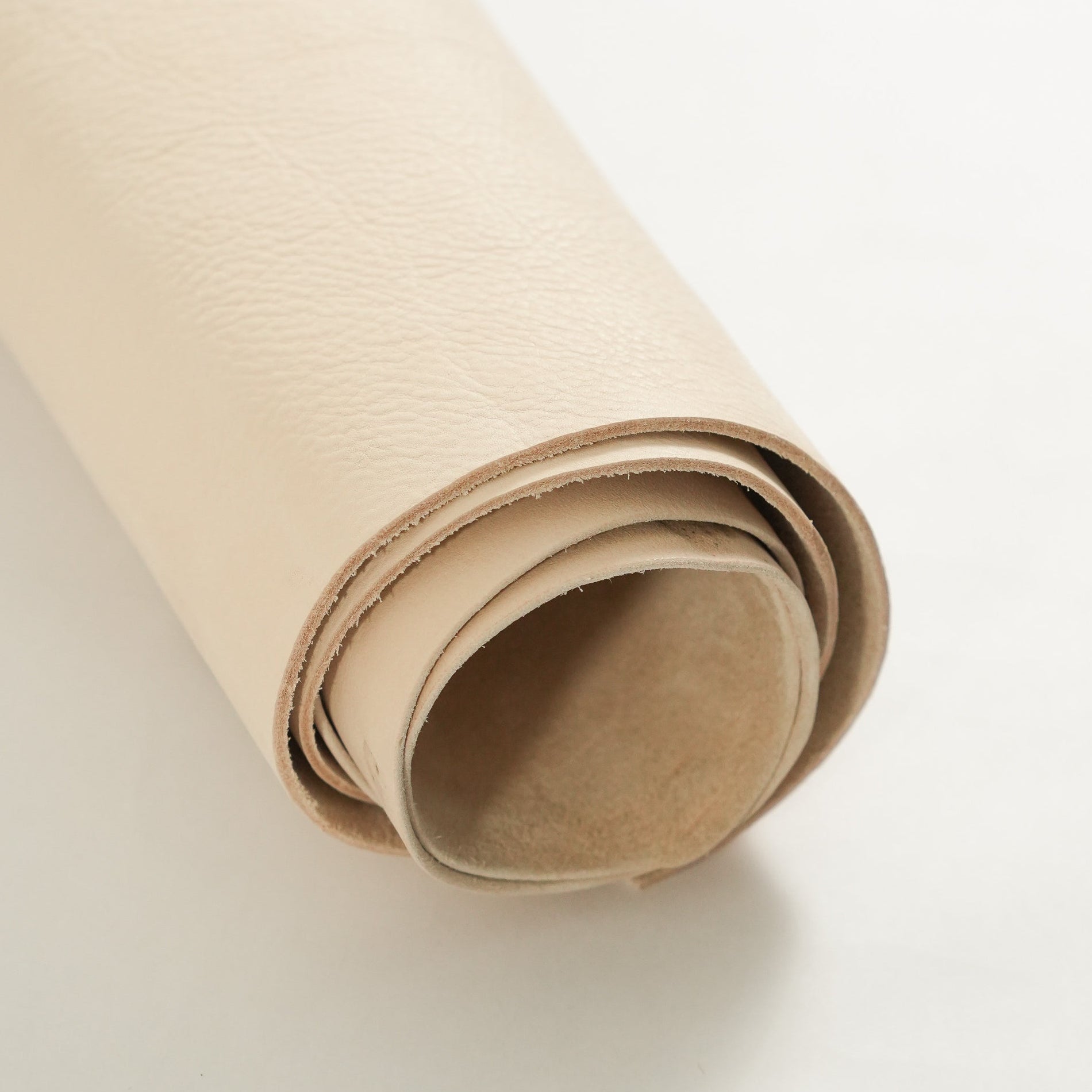 Milled natural vegetable tanned leather sheet