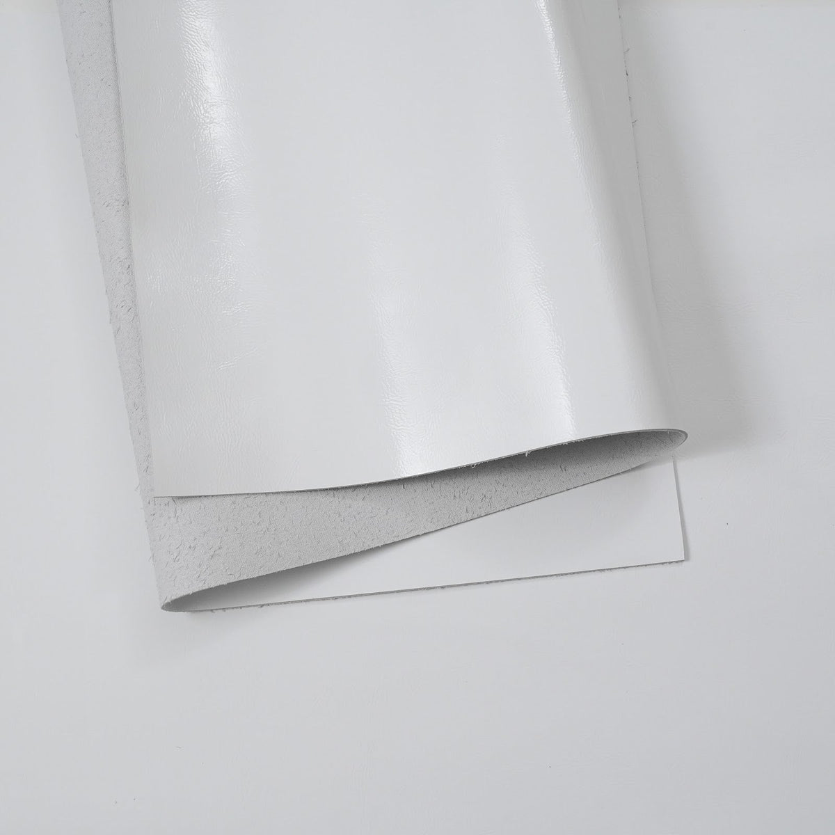 Crinkled Patent Leather Panels, 2.5–3 oz – White