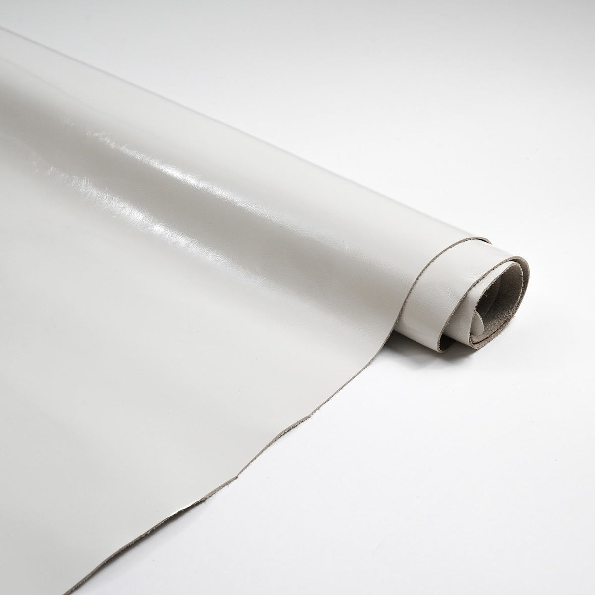 Crinkled Patent Leather Sides, 2.5-3 oz - Ivory