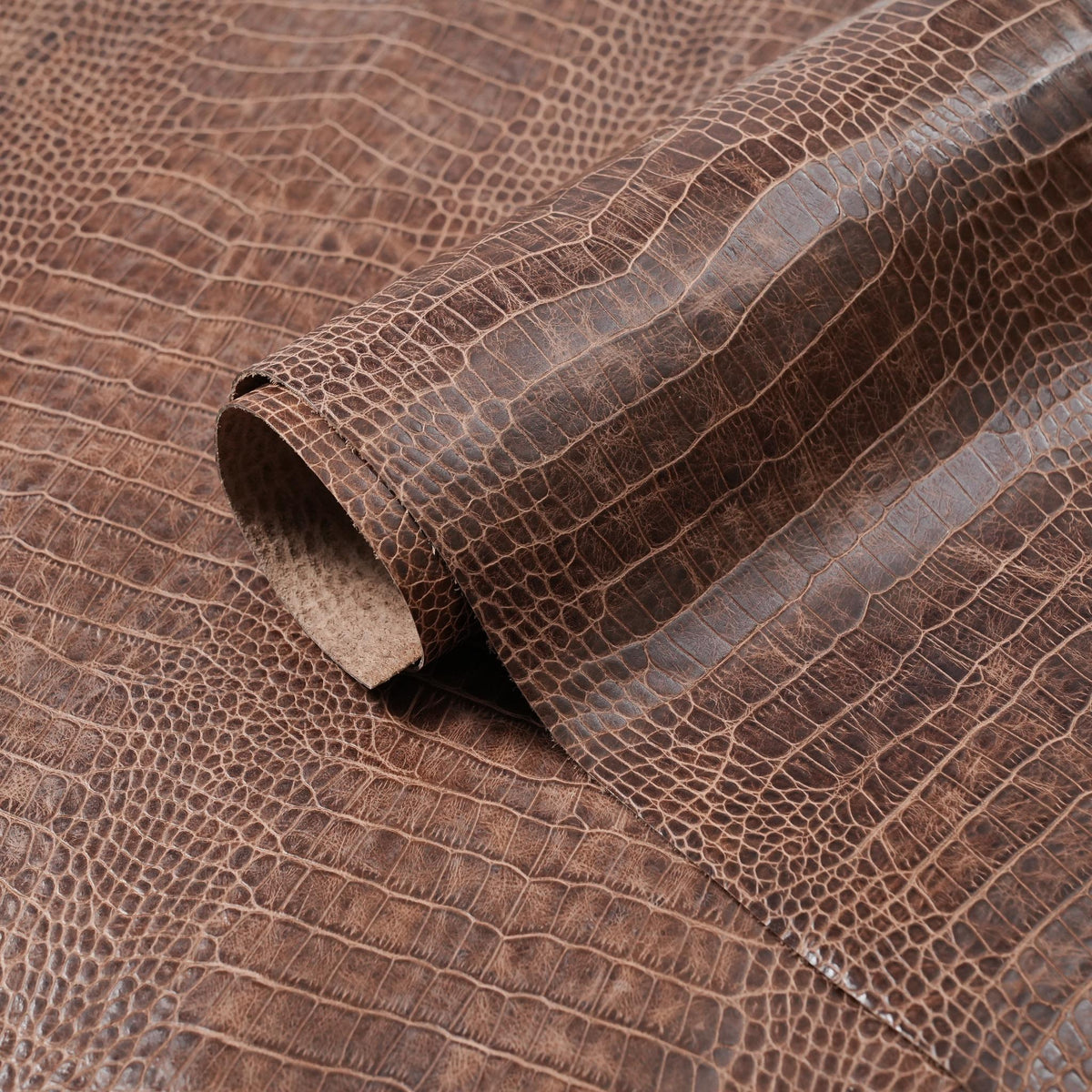 Crocodile Embossed Leather, 2.5–3 oz – Light Brown