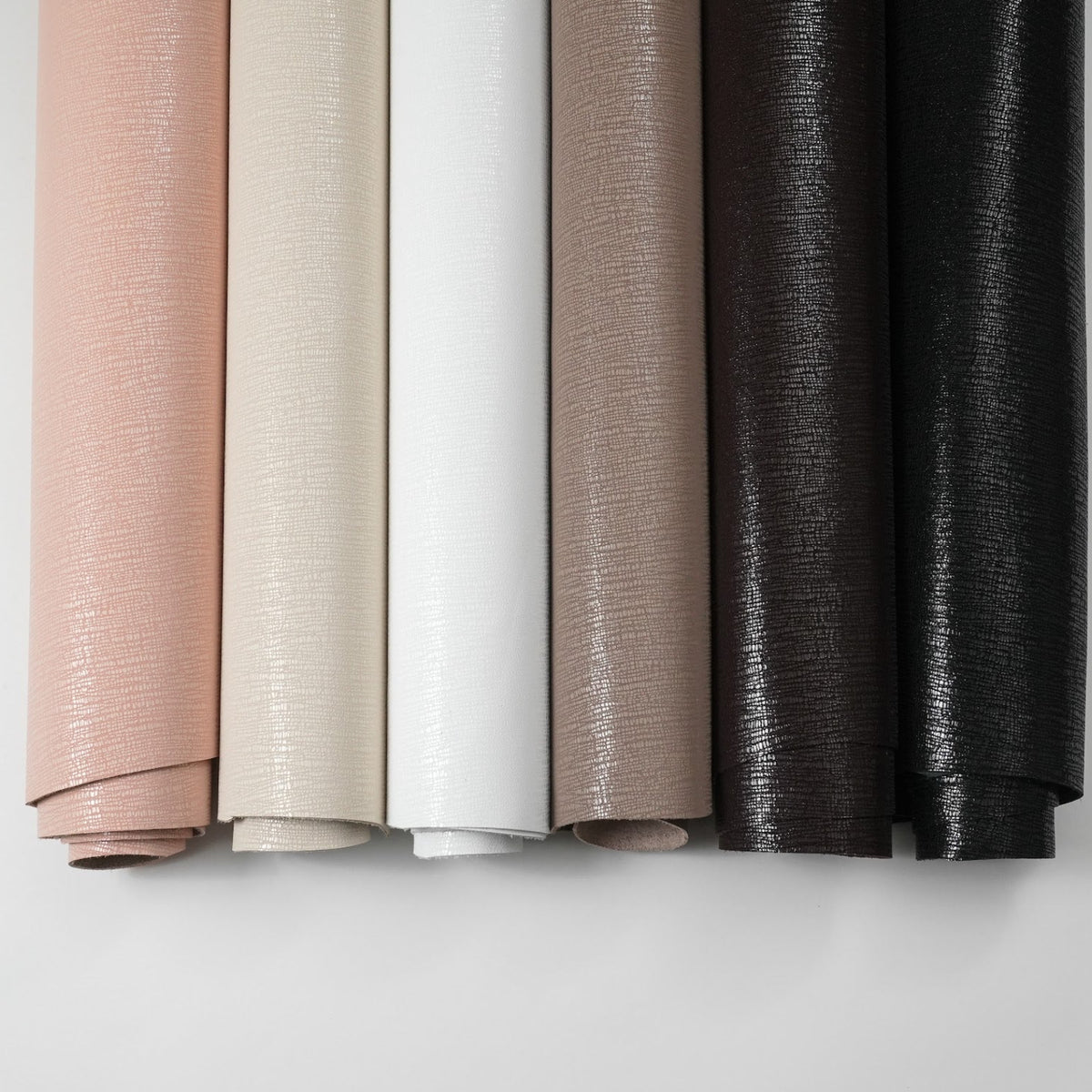 Lizard Embossed Cowhide Leather Panels, 3-3.5 oz - Black