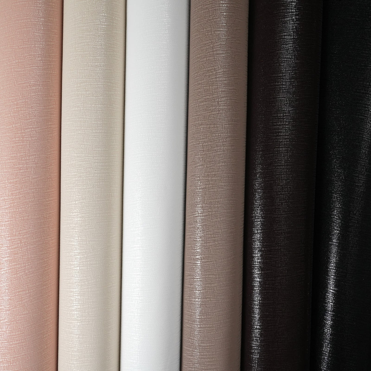 Lizard Embossed Cowhide Leather Panels, 3-3.5 oz - Black
