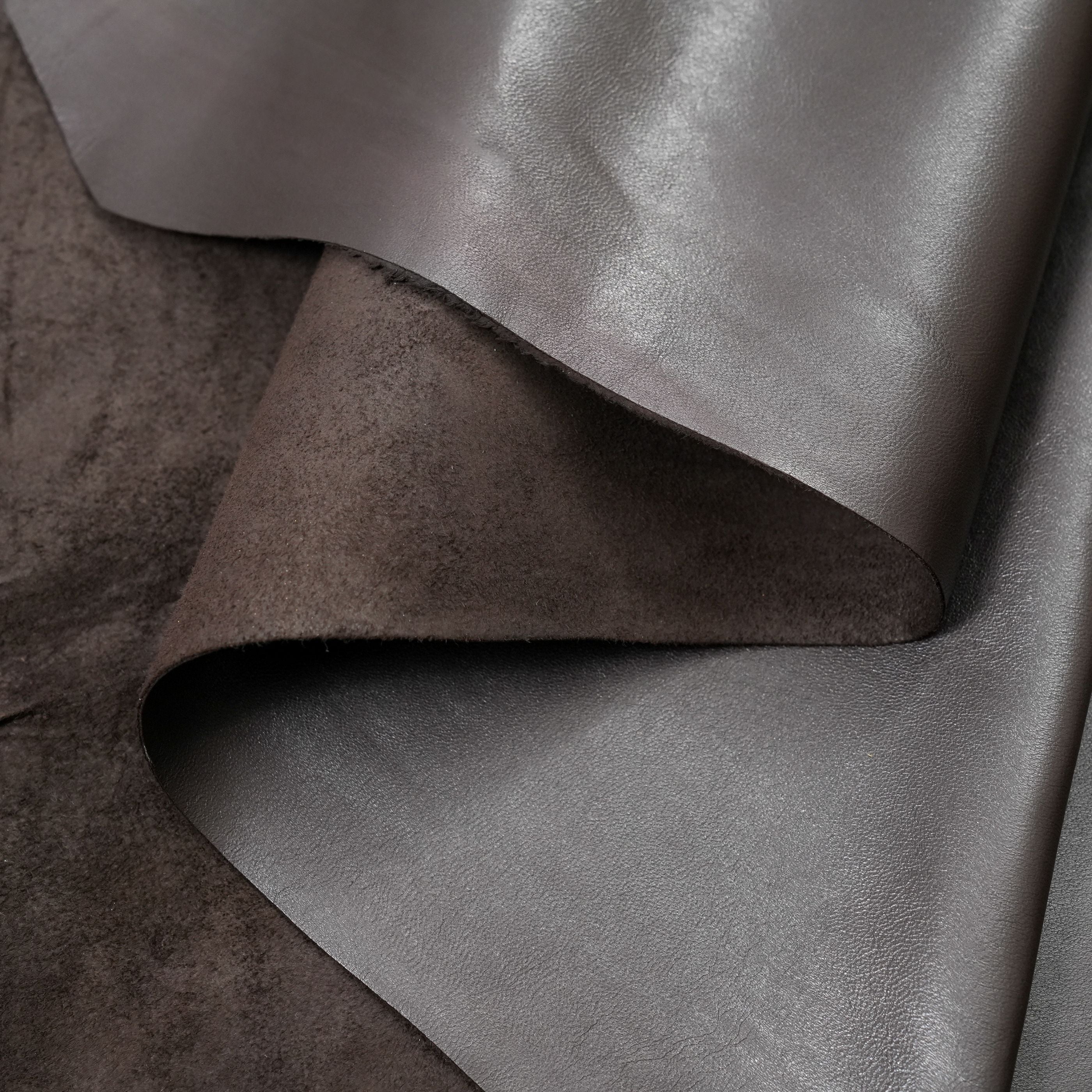 lambskin garment leather plonge dark brown folded view