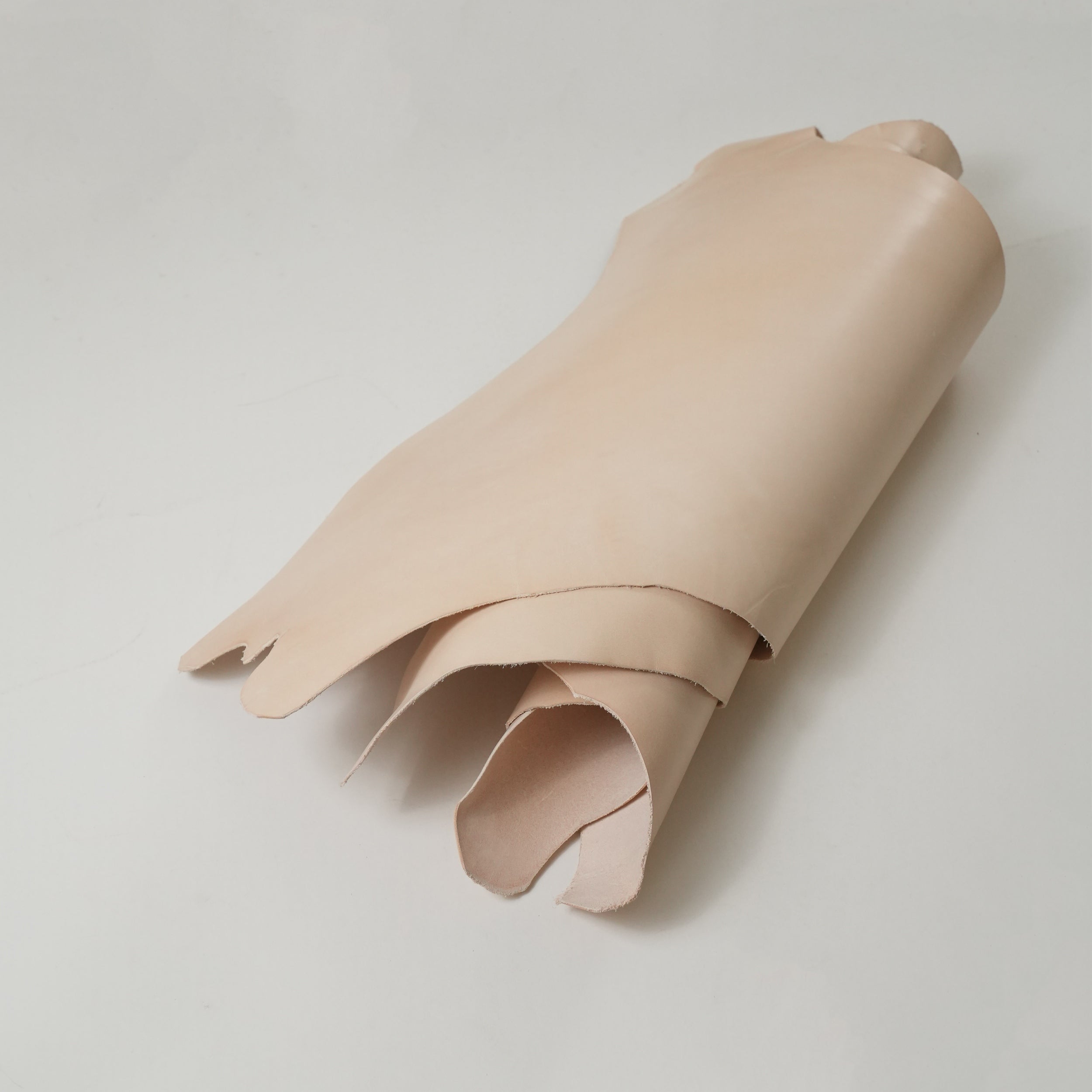 Italian Veg Tan Vachetta Leather - Belly, Natural Color