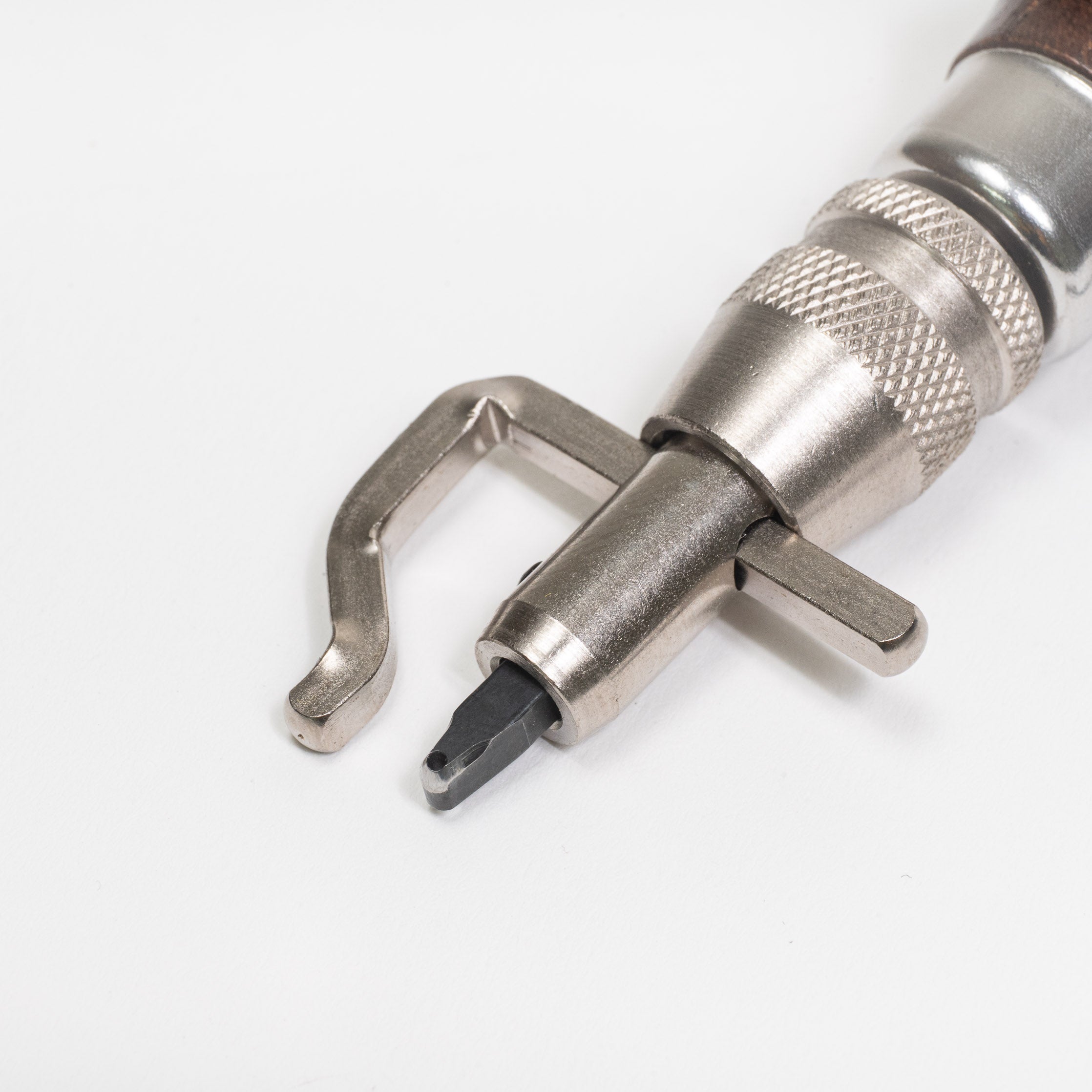 Pro Stitch Groover close up