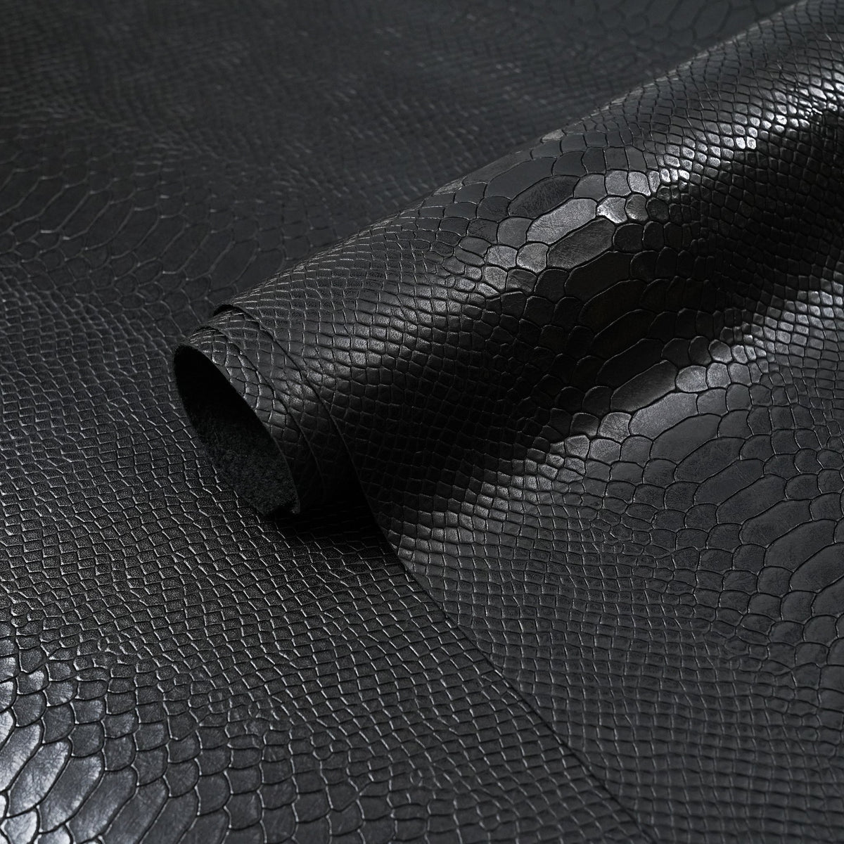 Python Embossed Leather, 2.5-3 oz - Black