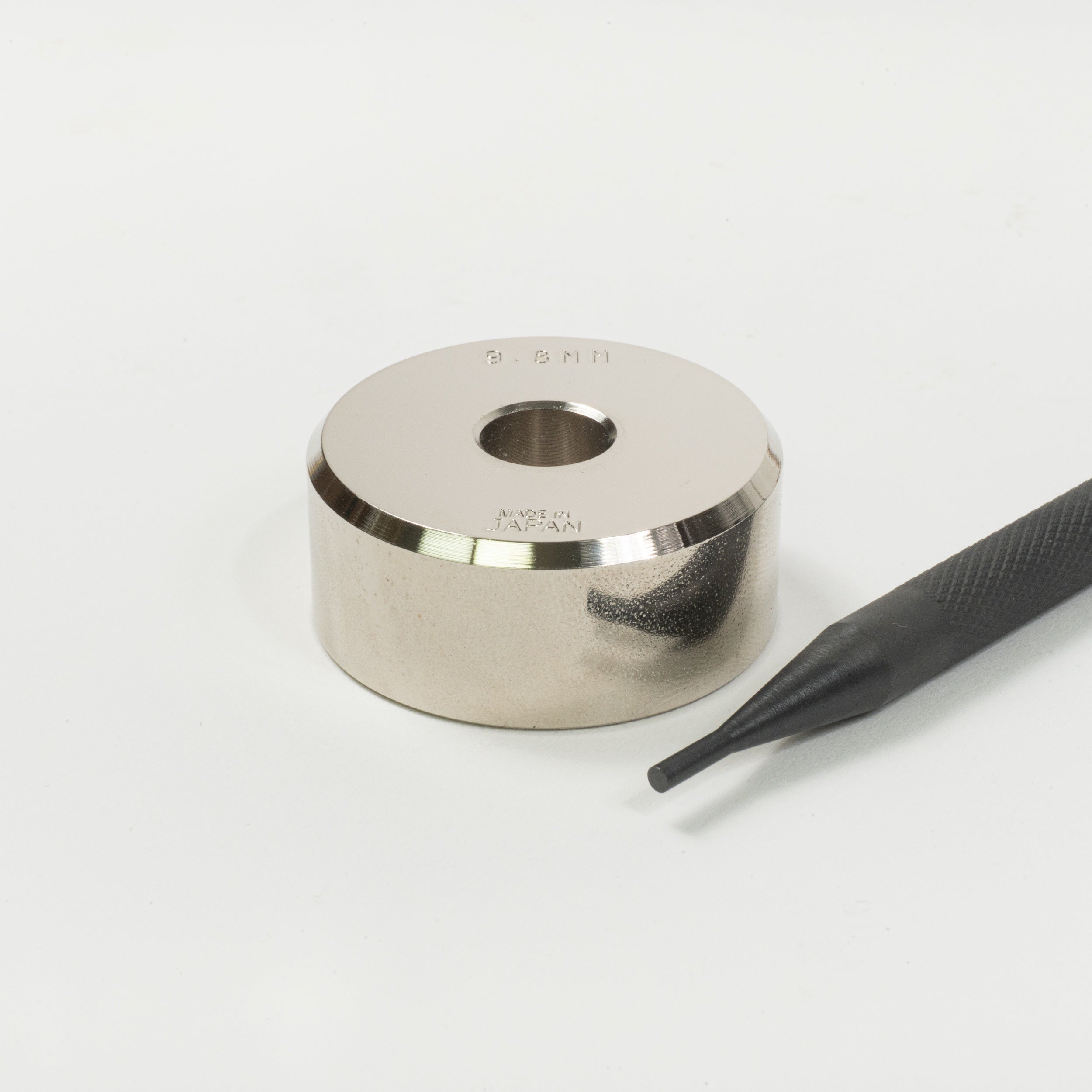 rivet and snap remover top view